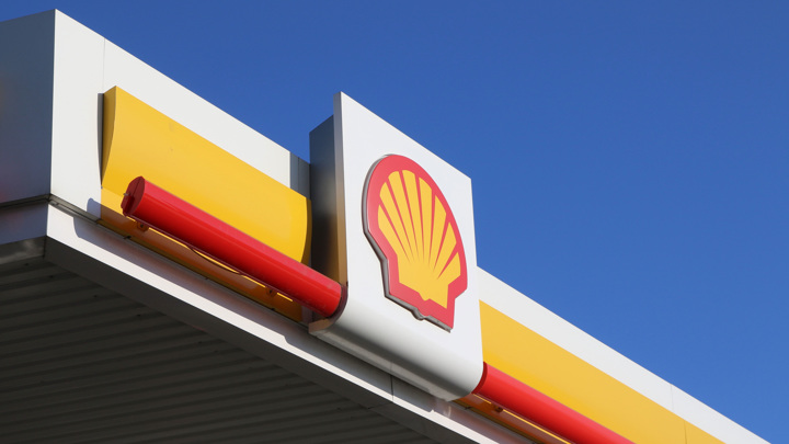 Shell начала закрывать свои АЗС в России