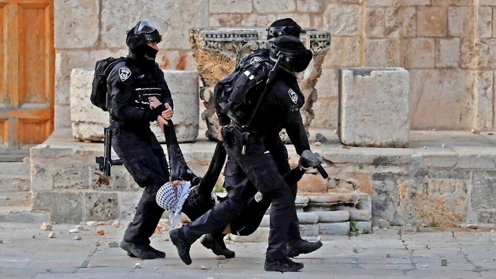 Тридцать человек пострадали в столкновениях с полицией в Иерусалиме
