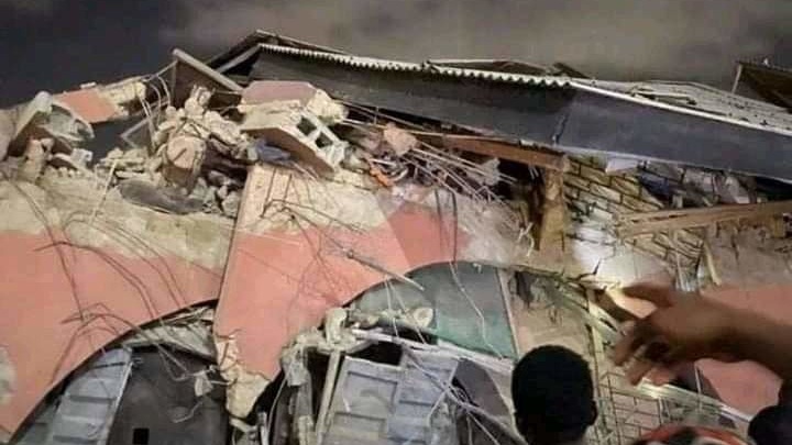 10 человек, включая ребенка, погибли из-за обрушения здания в Нигерии