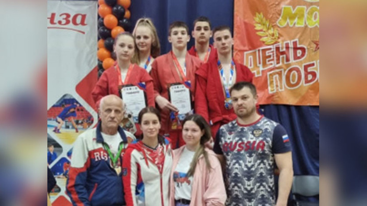 Амурские самбисты завоевали 9 медалей на всероссийском турнире в Якутске
