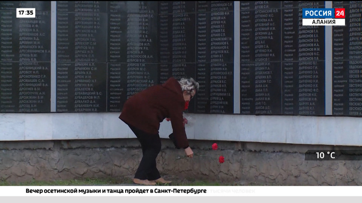 Злата Тебиева старается приезжать в Волгоград каждый год, чтобы почтить память братьев Дулаевых, погибших в Сталинградской битве