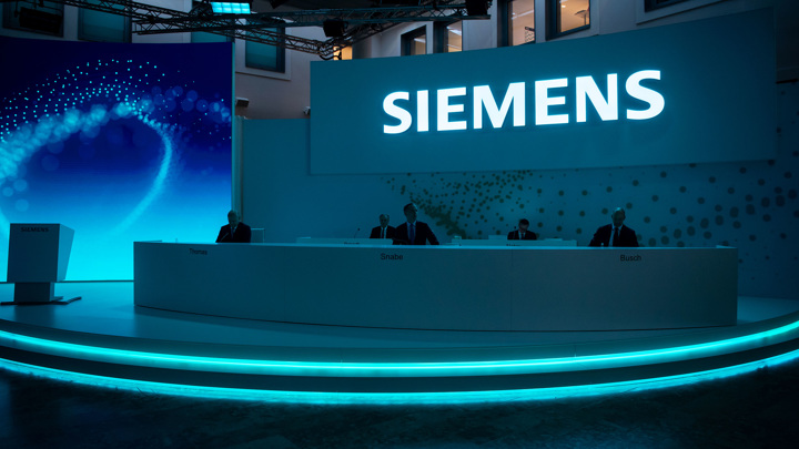 Поставки газа в ЕС через "Северный поток" рухнули на 40% по вине  Siemens