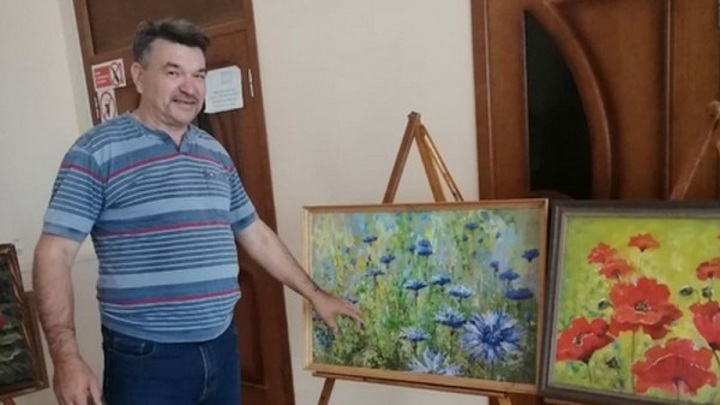 Выставка картин художника Юрия Шеина открылась в Светлограде