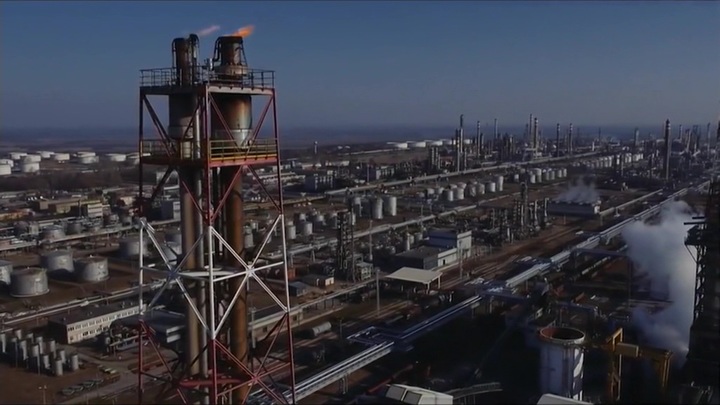 Китай увеличил покупку нефти из РФ до нового рекорда