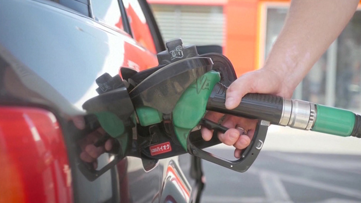Цены на бензин растут, дизтопливо подорожало на 18%