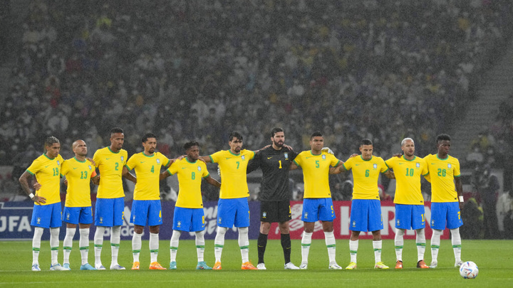 Nike запретил использовать форму сборной Бразилии в политических целях
