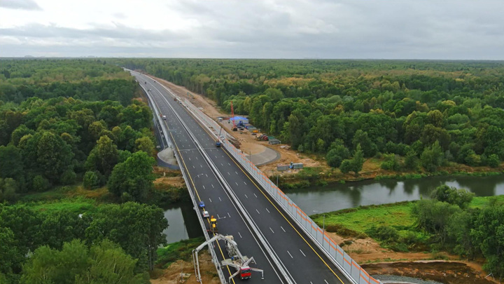 Правительство выделит еще 35 млрд рублей на строительство дорог