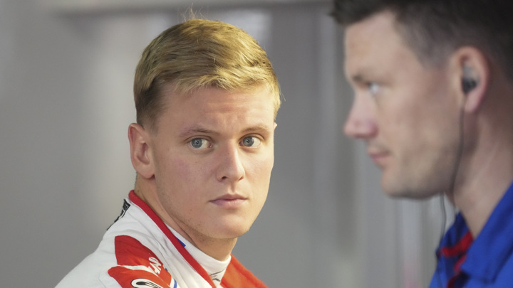 Шумахер – об уходе из Haas: я расстроен, ведь заслуживаю места в "Ф-1"