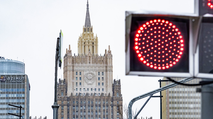 На Западе российских дипломатов лишают медобслуживания