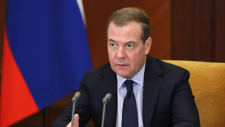 Медведев: Украину тестируют на "корейский сценарий"