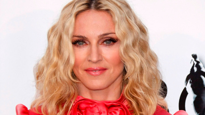 Мадонна выложила видео с танцами после тяжелой болезни