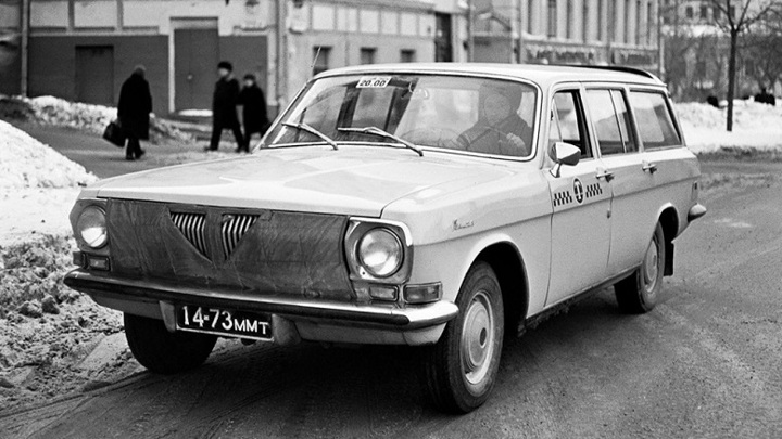 "Сарай" для "своих": отреставрировано самое престижное авто в СССР