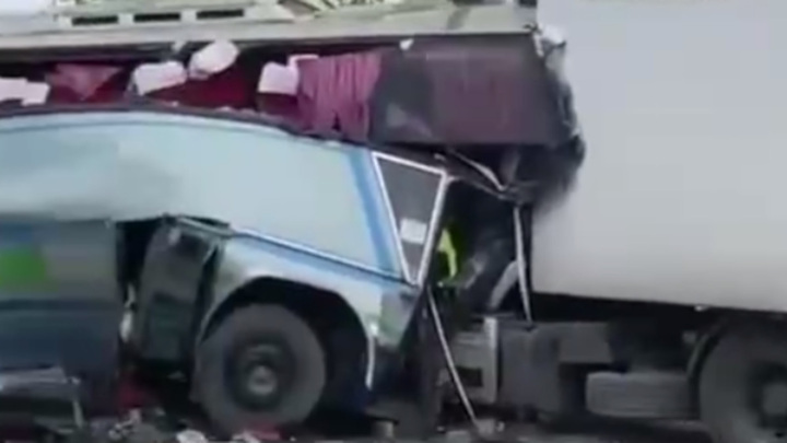В аварии на Кубани погиб водитель пассажирского автобуса