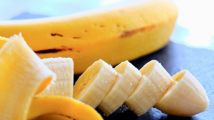 Чем вредны банановые чипсы